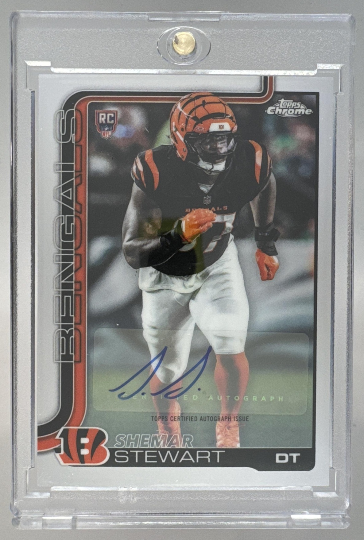 Card image for 2025 Topps Chrome Shemar Stewart Rookie Auto #RA-SS RC Bengals