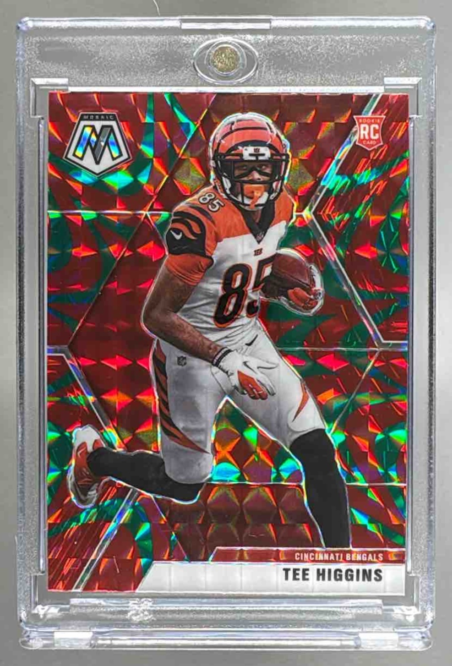 Card image for 2020 Panini Mosaic Tee Higgins Prizm Reactive Green #213 RC Bengals