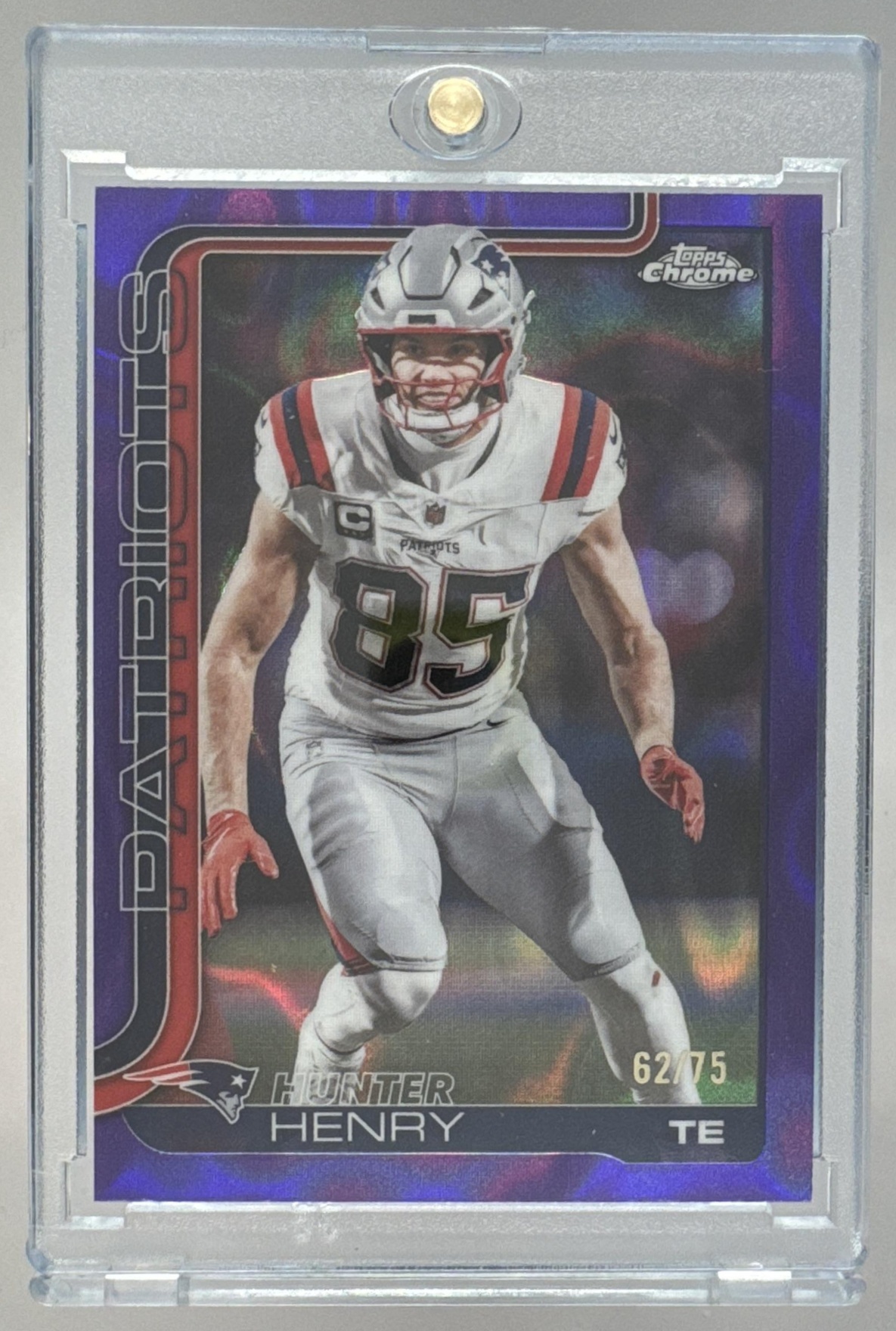 Card image for 2025 Topps Chrome Hunter Henry Purple Wave Refractor /75 #209 Patriots