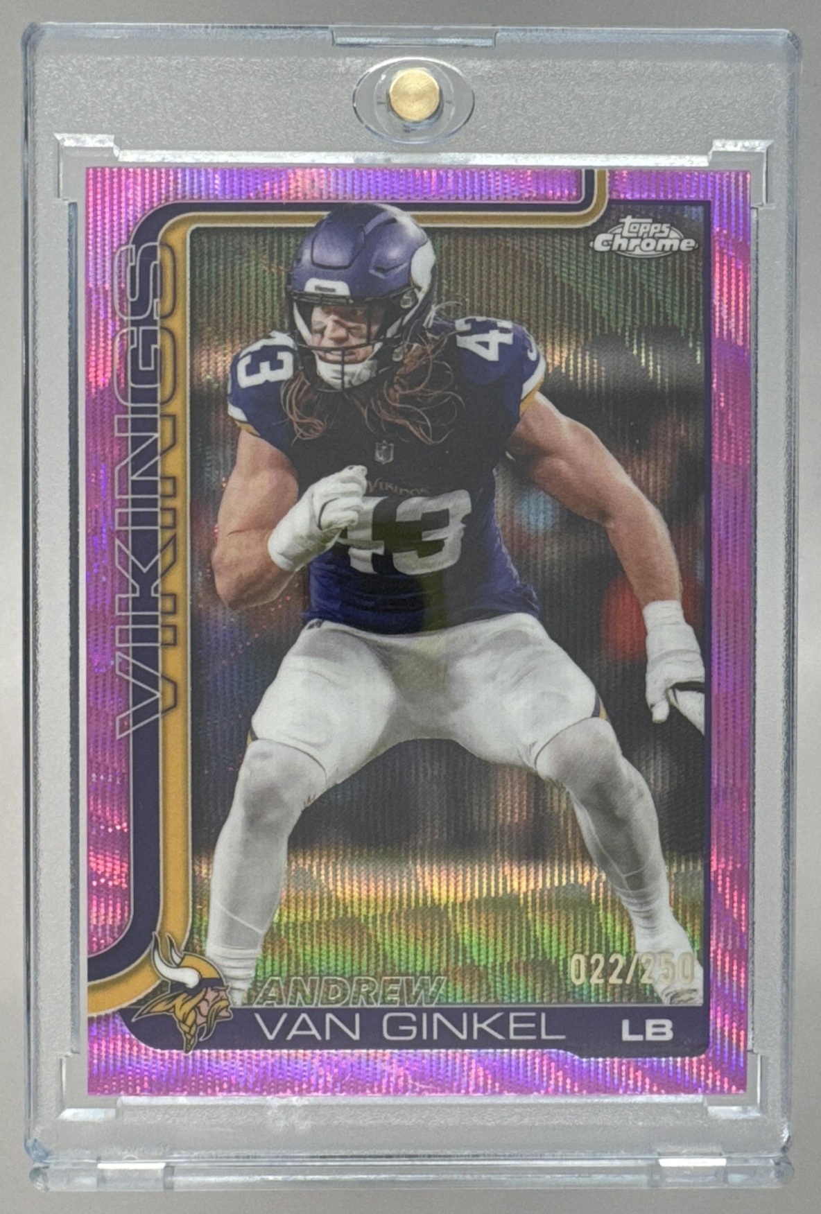 Card image for 2025 Topps Chrome Andrew Van Ginkel Pink Refractor /250 #198 Vikings