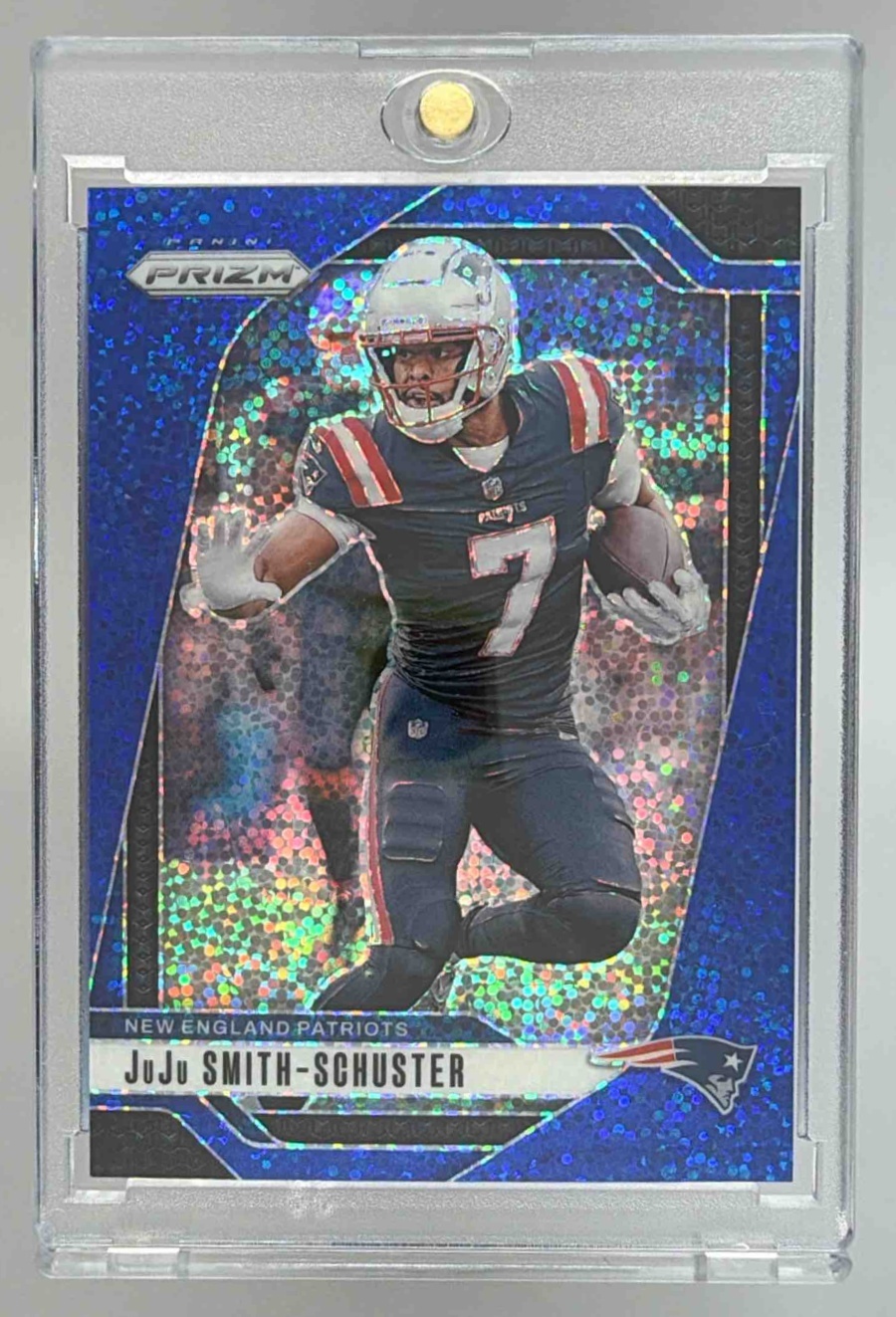 Card image for 2024 Panini Prizm JuJu Smith-Schuster Blue Sparkle /96 #196 Patriots