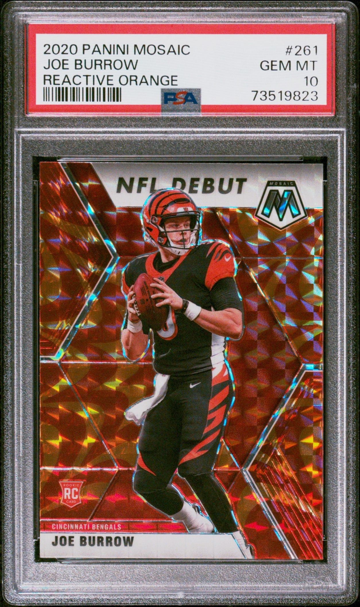 Card image for 2020 Panini Mosaic Joe Burrow Prizm Reactive Orange #261 RC Bengals