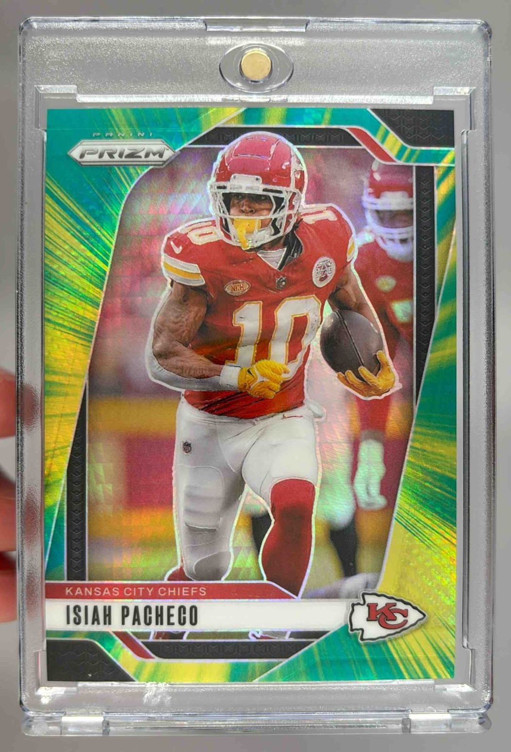 Card image for 2024 Panini Football Prizm Isiah Pacheco Hyper /180 #139 Kansas City Chiefs