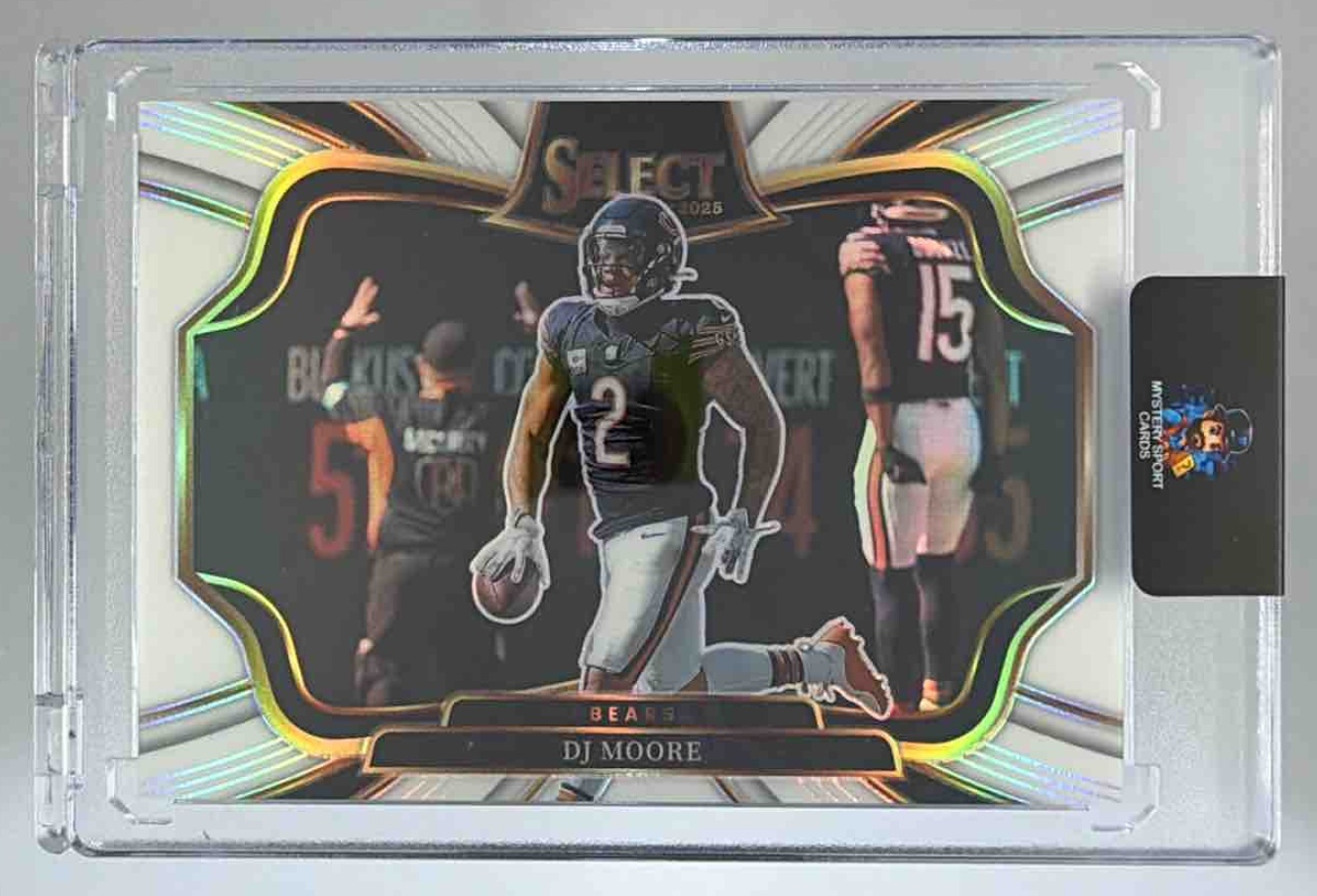 Card image for 2025 Panini Select DJ Moore Field Level White Prizm /35 #474 Bears