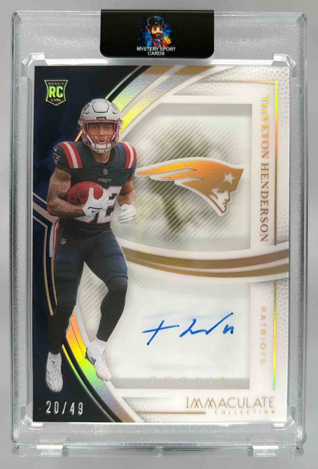 Card image for 2025 Panini Immaculate Collection TreVeyon Henderson Rookie Shadowbox Signatures /49 #15 RC Auto Patriots