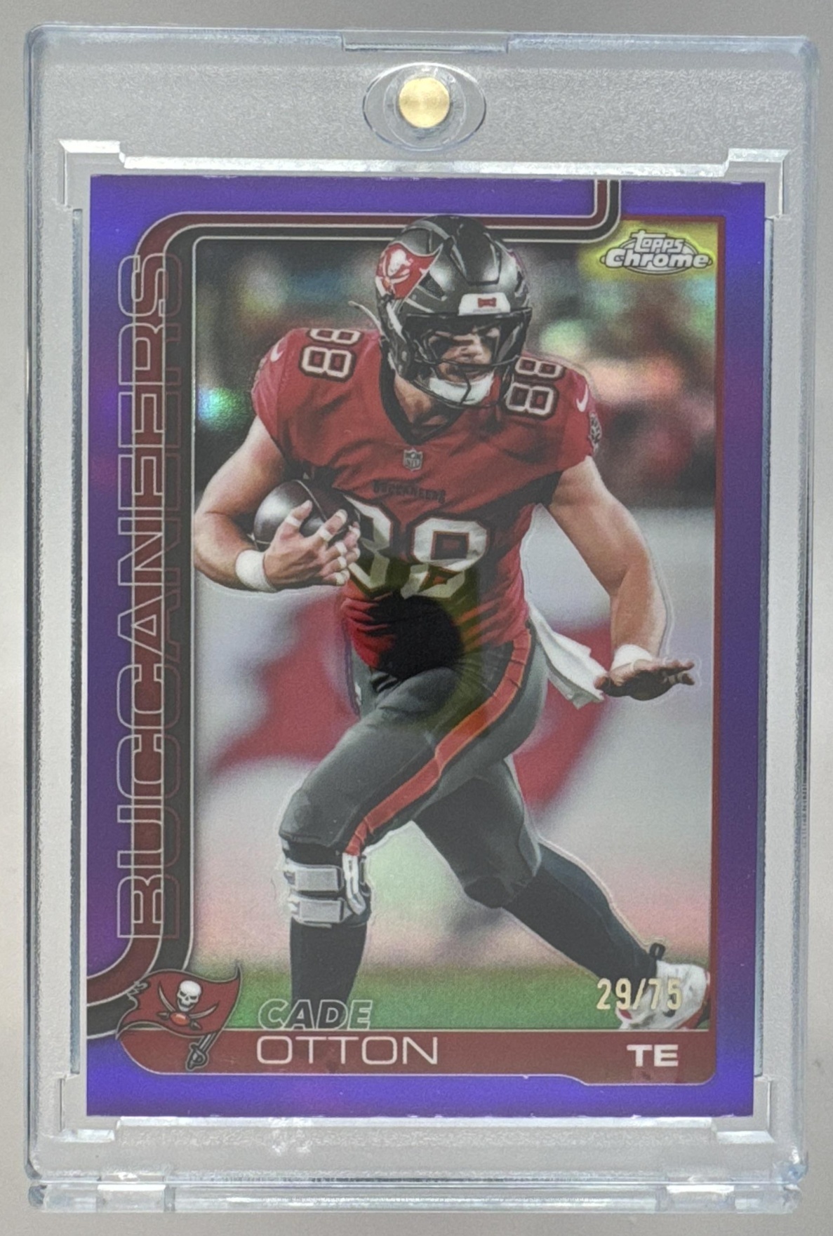 Card image for 2025 Topps Chrome Cade Otton Purple Refractor /75 #284 Buccaneers