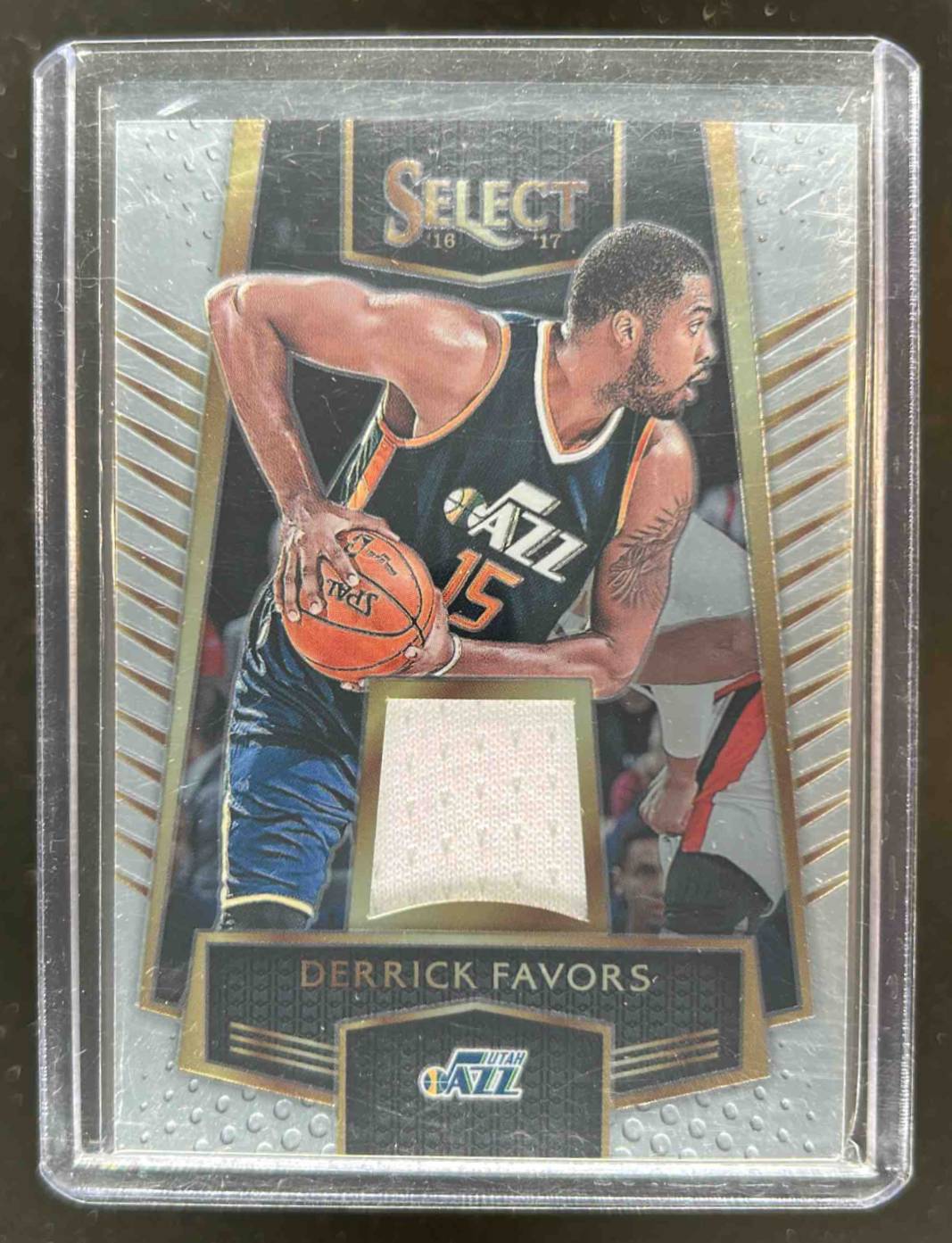 Card image for 2016-17 PANINI SELECT DERRICK FAVORS SWATCHES #43 MEM UTAH JAZZ