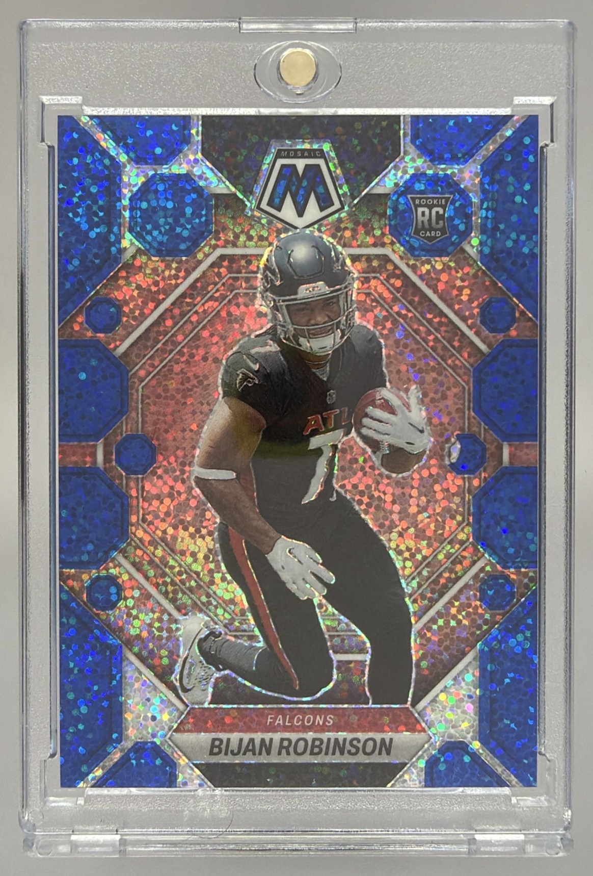 Card image for 2023 Panini Mosaic Bijan Robinson Blue Sparkle Prizm /96 #284 RC Falcons