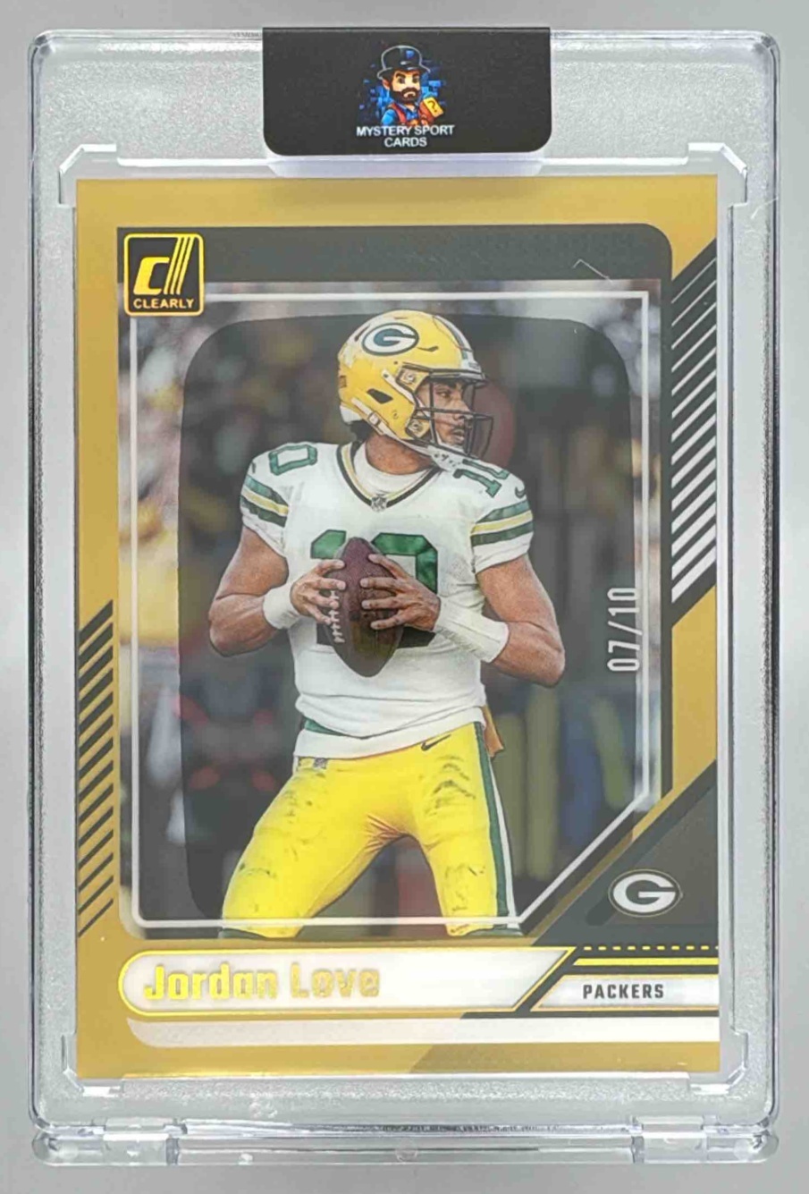 Card image for 2024 Panini Football Immaculate Jordan Love Gold /10 #10 Green Bay Packers