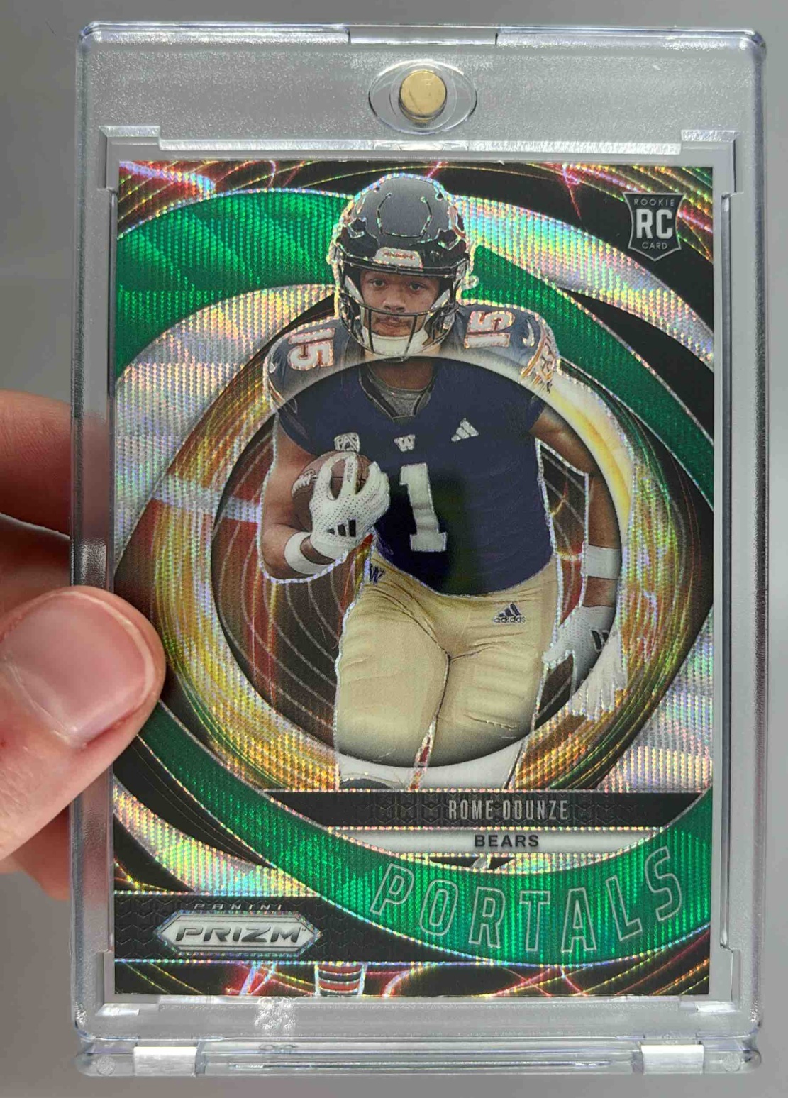 Card image for 2024 Panini Football Prizm Rome Odunze Portals Green Wave #9 RC