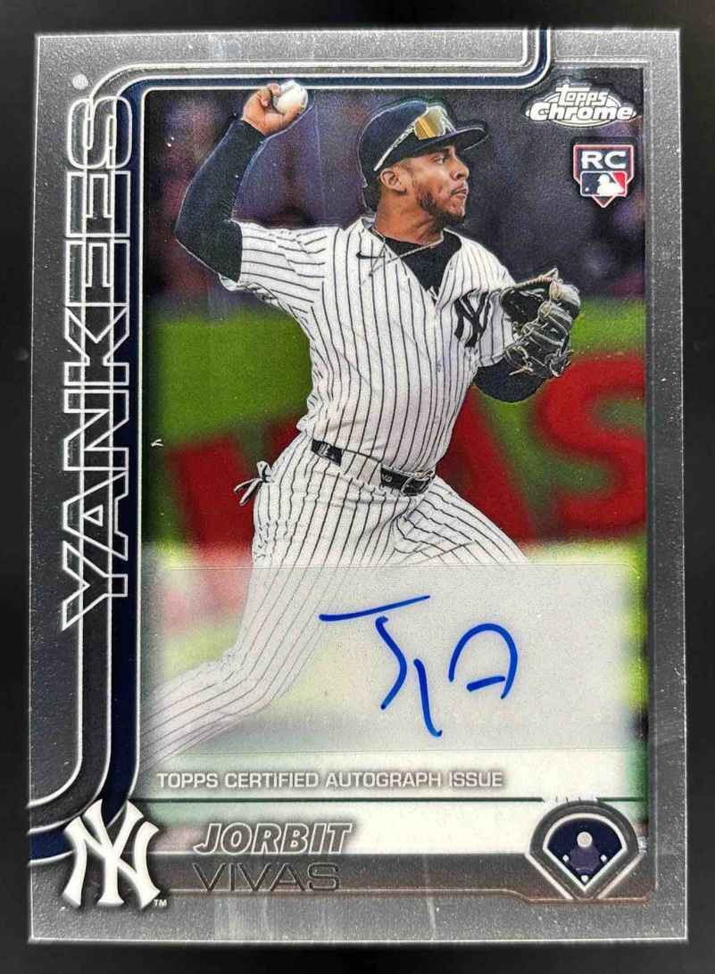 Card image for 2025 Topps Chrome Update Jorbit Vivas Auto #AC-JV RC Yankees
