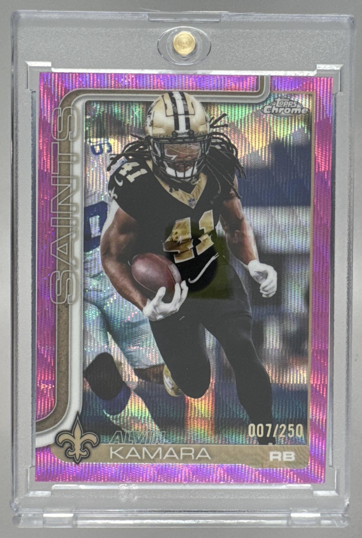 Card image for 2025 Topps Chrome Alvin Kamara Pink Wave Refractor /250 #215 Saints