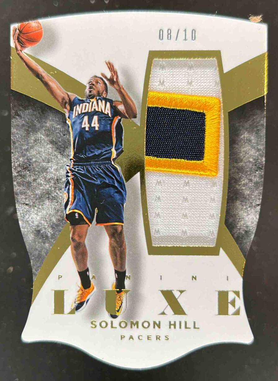 Card image for 2014-15 Panini Luxe Solomon Hill Memorabilia Die Cuts Prime Gold 8 /10 #70