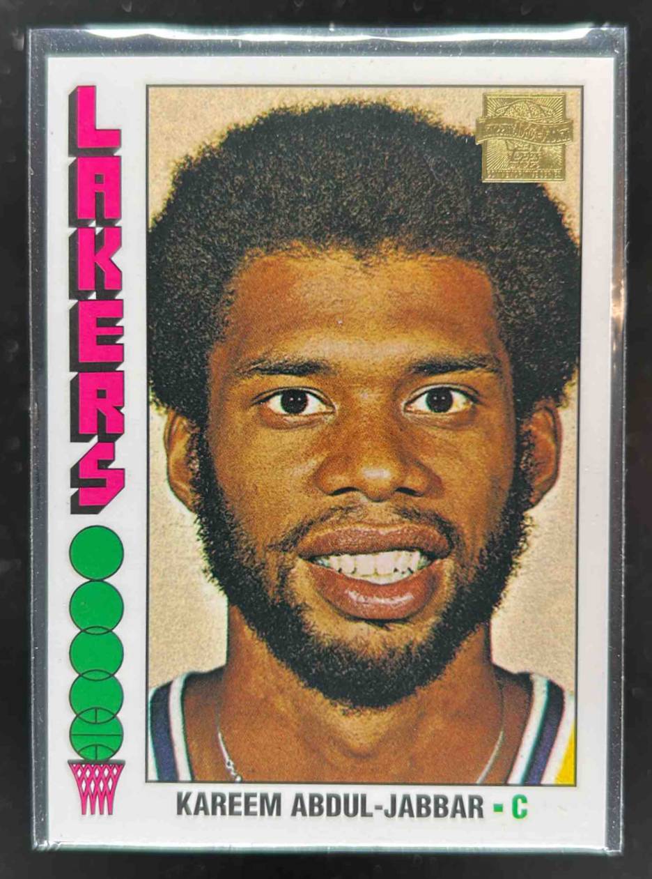 Card image for 2001-02 Topps Kareem Abdul-Jabbar Abdul Jabbar Commemorative Series #8