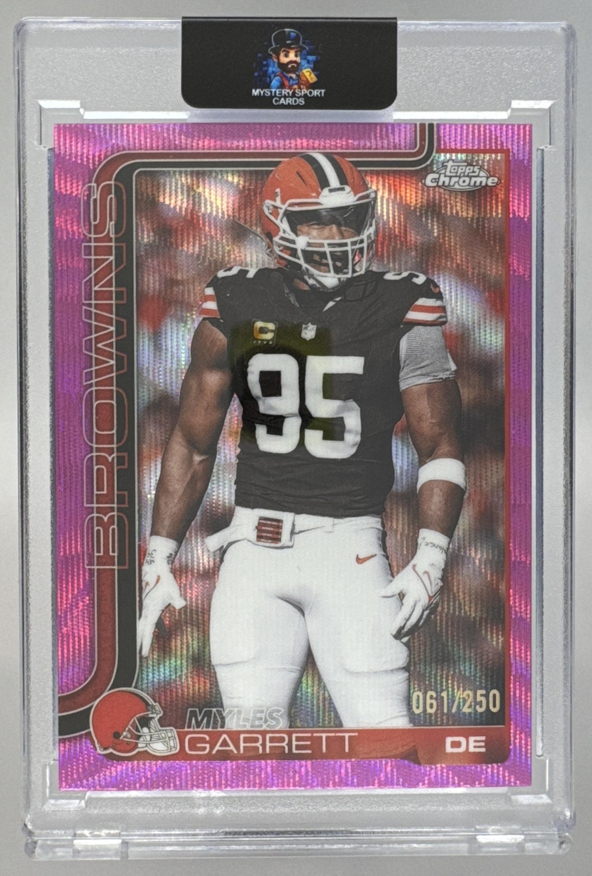 Card image for 2025 Topps Chrome Myles Garrett Pink Refractor /250 #70 Browns