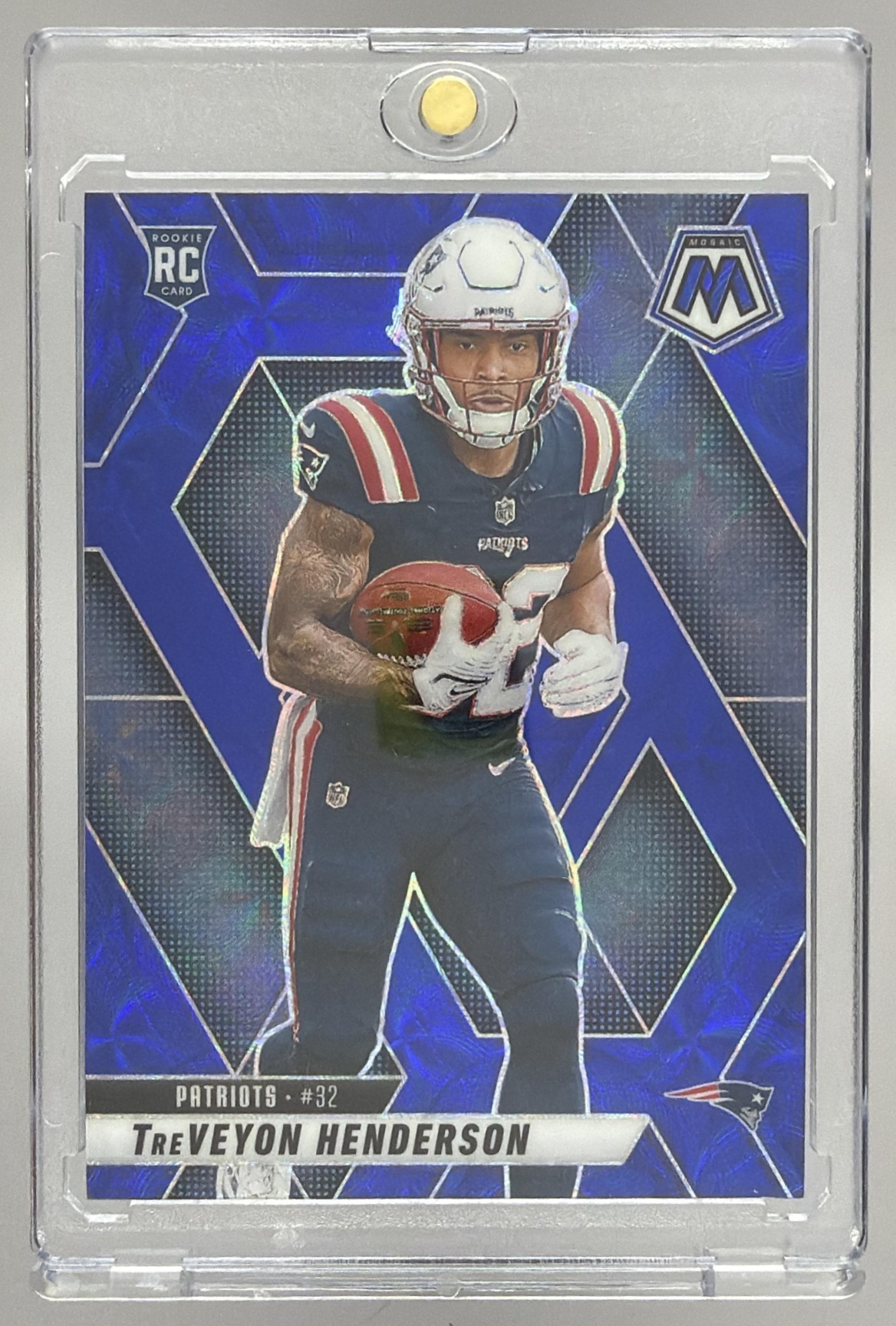 Card image for 2025 Panini Mosaic TreVeyon Henderson Rookies Mosaic Prizm #325 RC Patriots