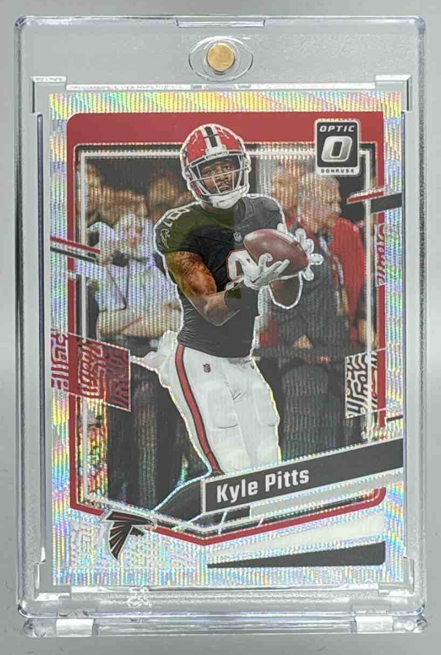Card image for 2023 Panini Donruss Optic Kyle Pitts Wave Prizm /300 #11 Falcons