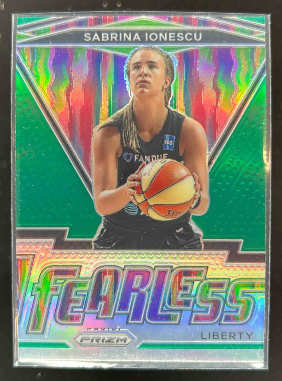 Card image for 2021-22 Panini Prizm WNBA Sabrina Ionescu Fearless Prizms Green #20