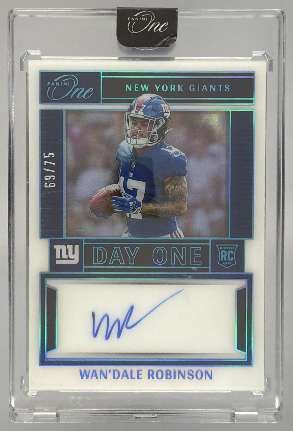 Card image for 2022 Panini One Wan Dale Robinson Blue /75 #114 Auto RC Day Giants