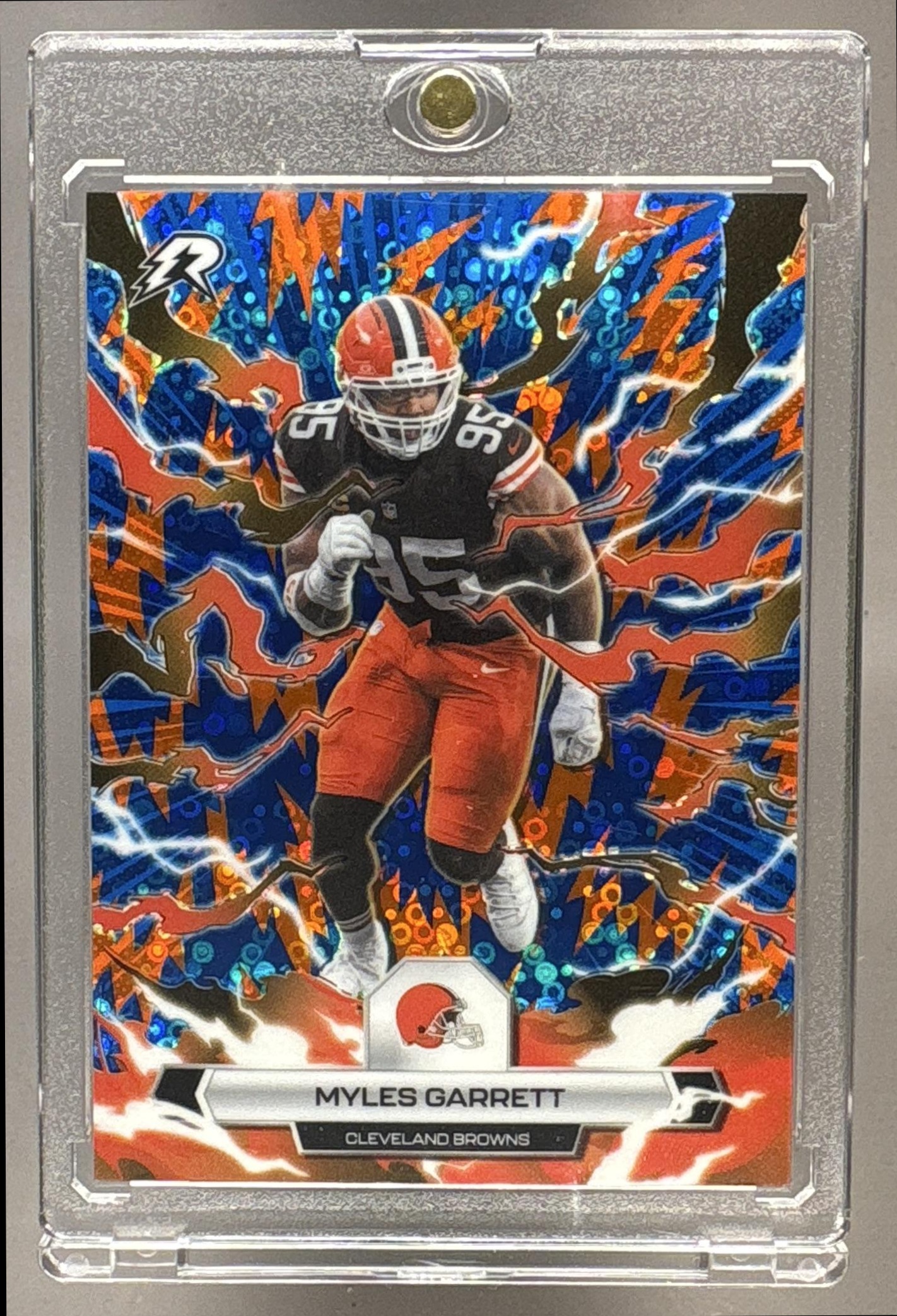 2025 TOPPS RESURGENCE MYLES GARRETT #23 BLUE AND ORANGE SPARK REFRACTOR BROWNS