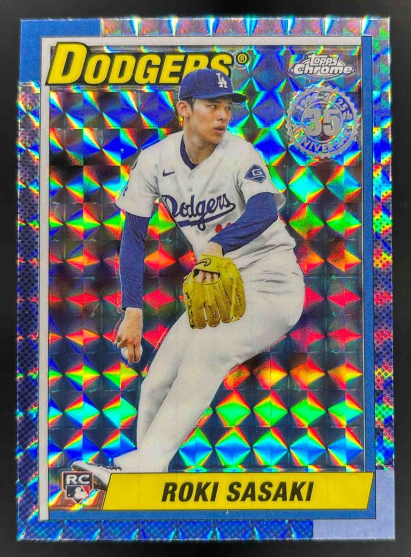 Card image for 2025 Topps Chrome Update Roki Sasaki 1990 Geometric Refractor #90CU-18 Dodgers