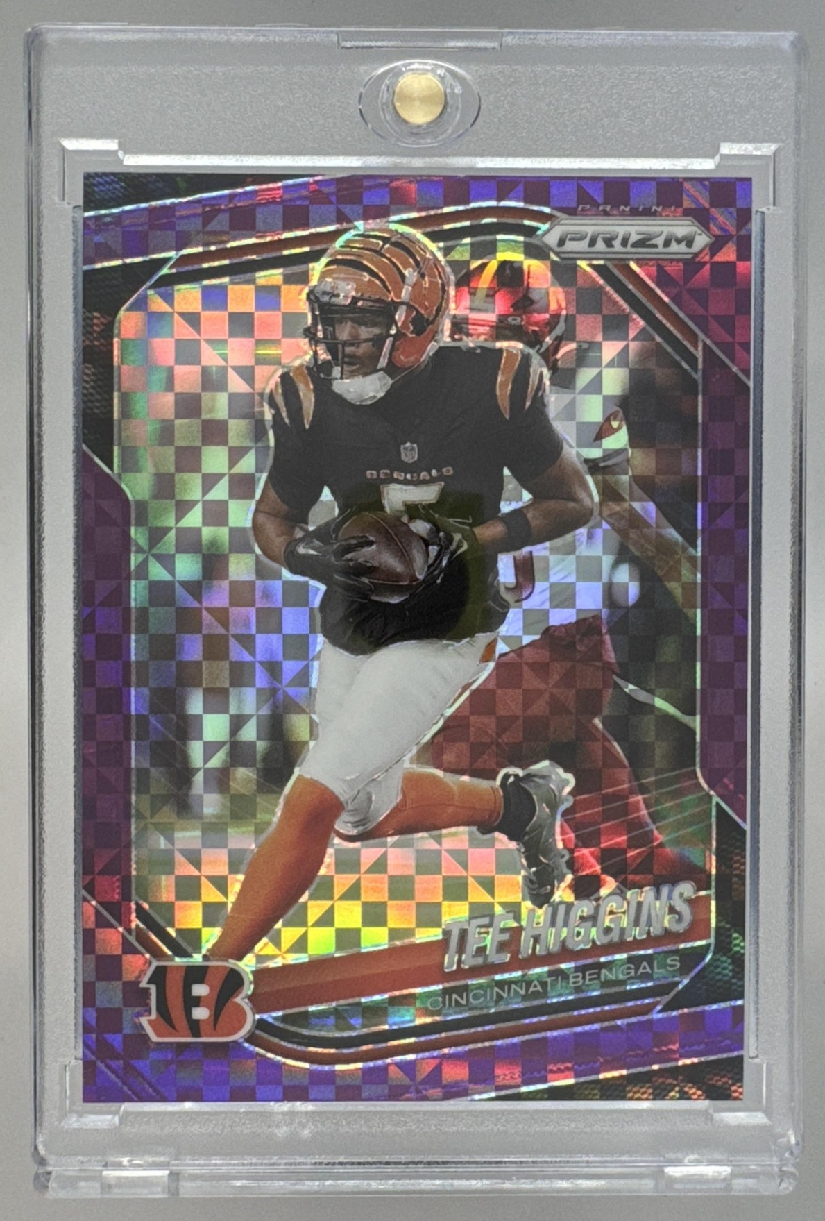 Card image for 2025 Panini Football Prizm Tee Higgins Red Shimmer /49 #13 Cincinnati Bengals
