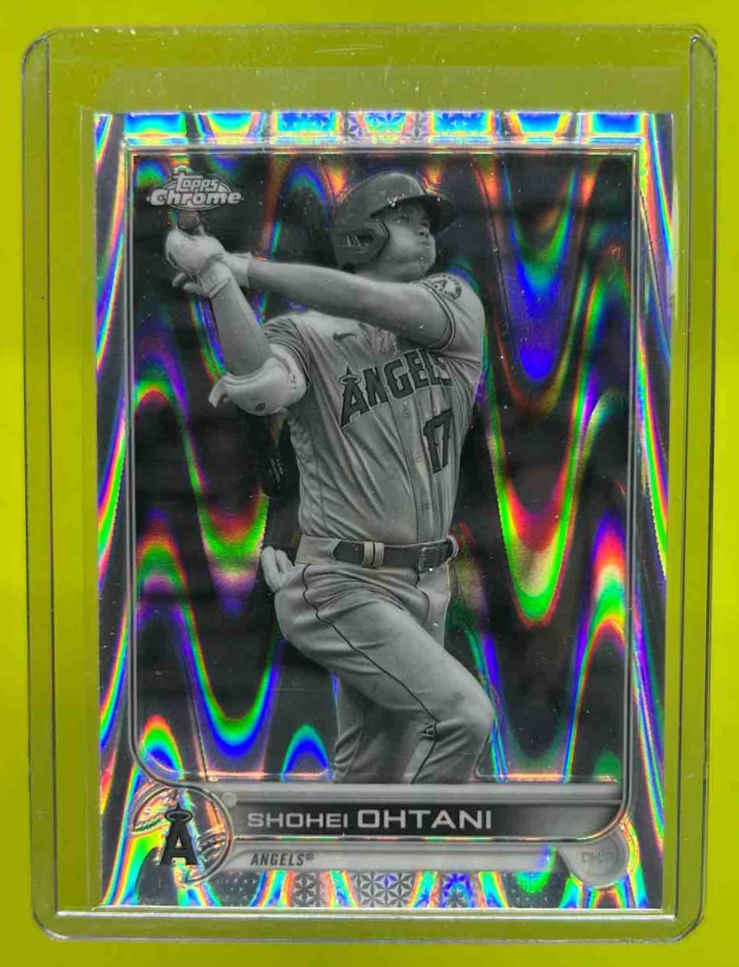 Shohei Ohtani 2022 Topps Chrome Sonic Black & White RayWave