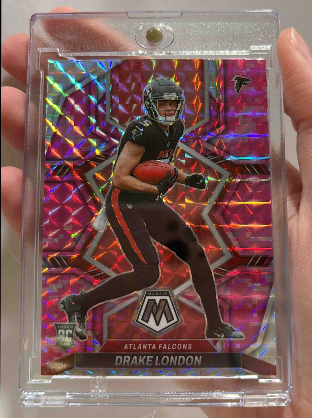 Card image for 2022 Panini Football Mosaic Drake London Camo Pink #312 RC Atlanta Falcons