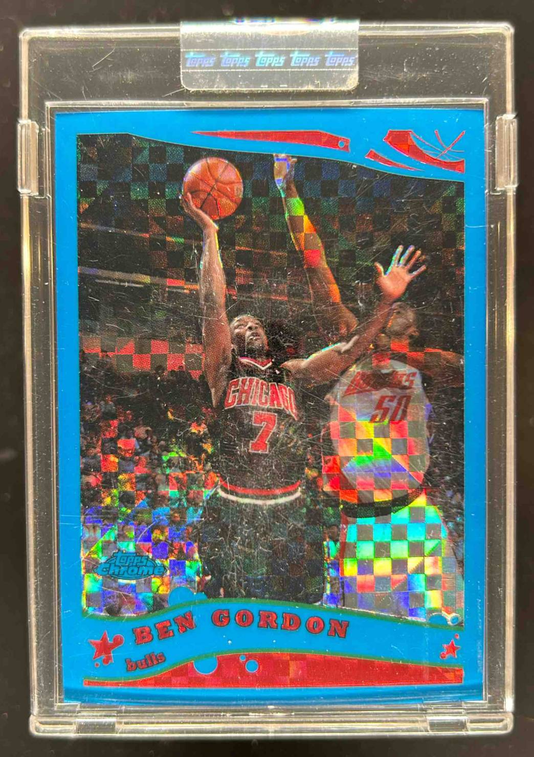 Card image for 2005-06 TOPPS CHROME BEN GORDON BLUE XFRACTOR /90 #4 CHICAGO BULLS