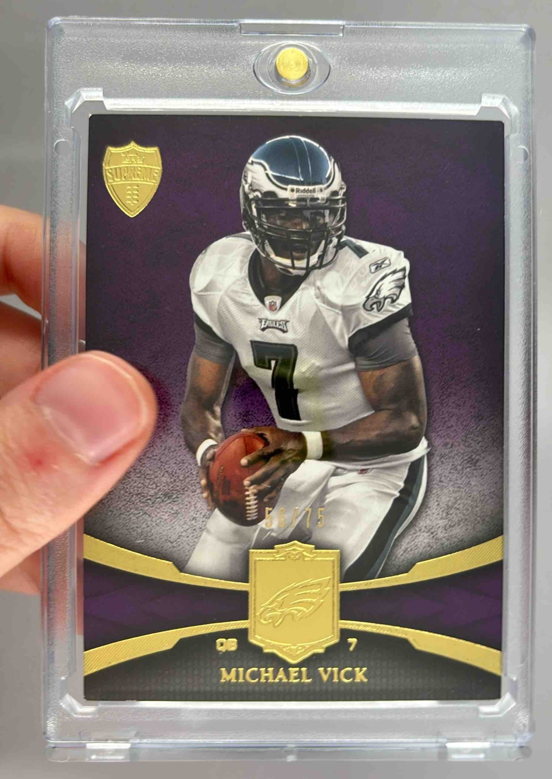 Card image for 2011 Topps Football Supreme Michael Vick Purple /75 #90 Philadelphia Eagles