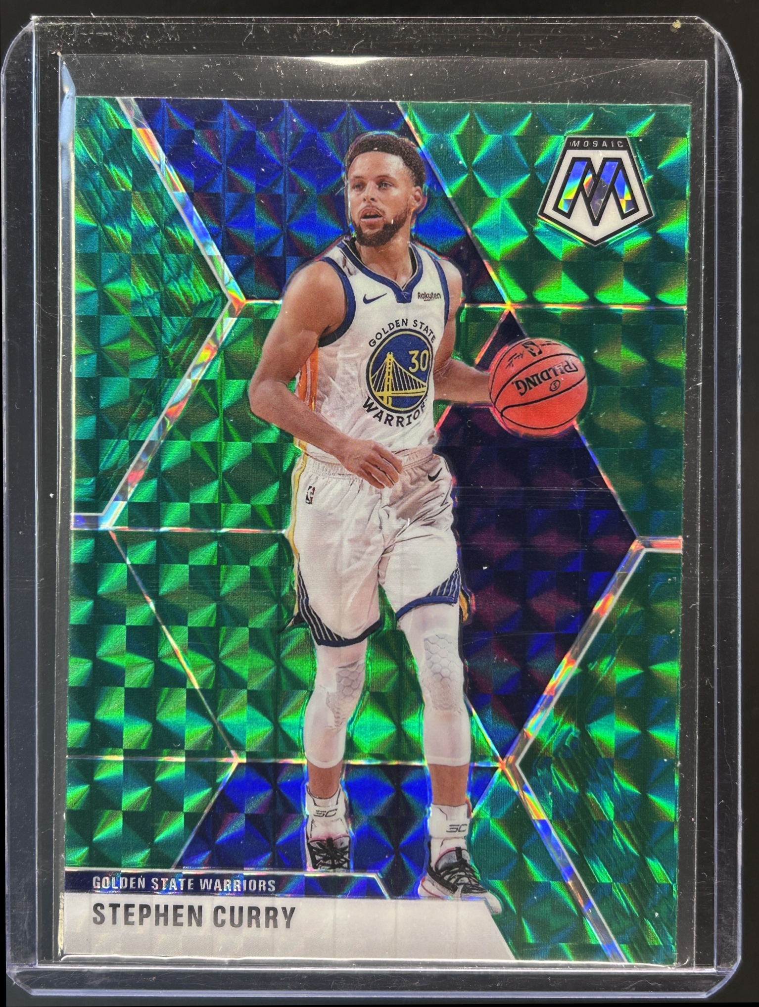 Card image for 2019-20 PANINI MOSAIC STEPHEN CURRY #70 GREEN MOSAIC GOLDEN STATE WARRIORS