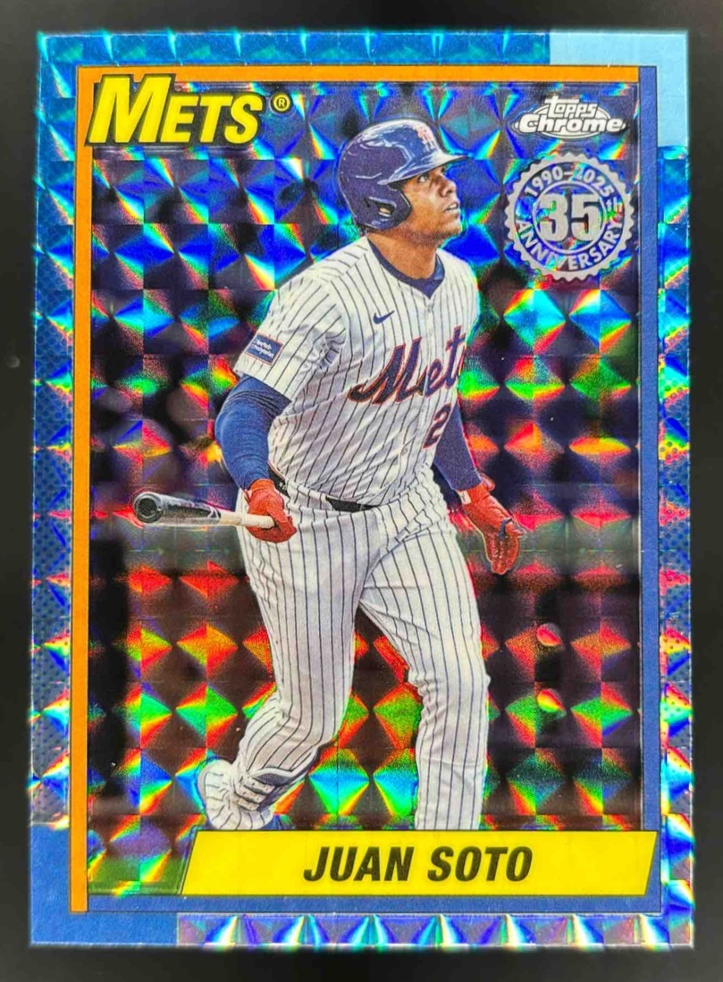 Card image for 2025 Topps Chrome Update Juan Soto 1990 Geometric Refractor #90CU-4 Mets