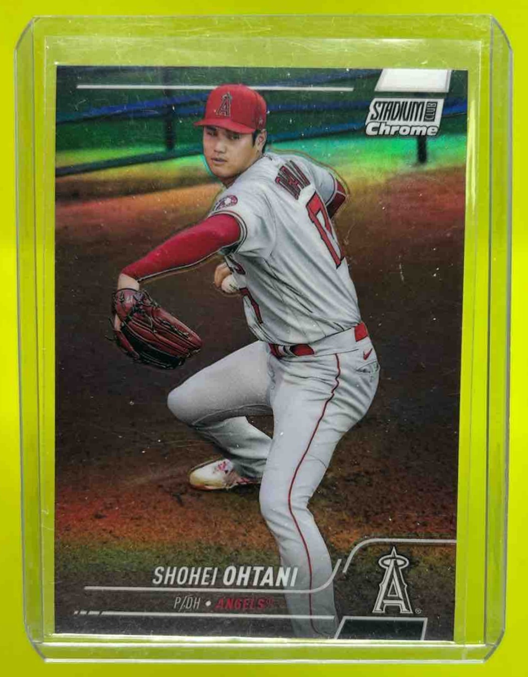 Shohei Ohtani 2022 Topps Stadium Club Chrome Refractor