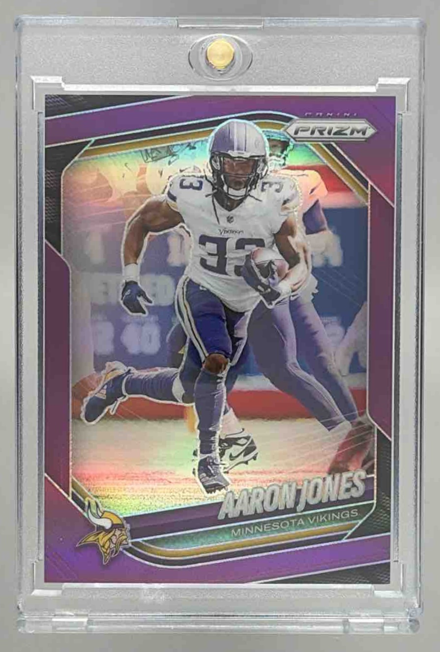 Card image for 2025 Panini Football Prizm Aaron Jones Navy Camo /25 #7 Minnesota Vikings