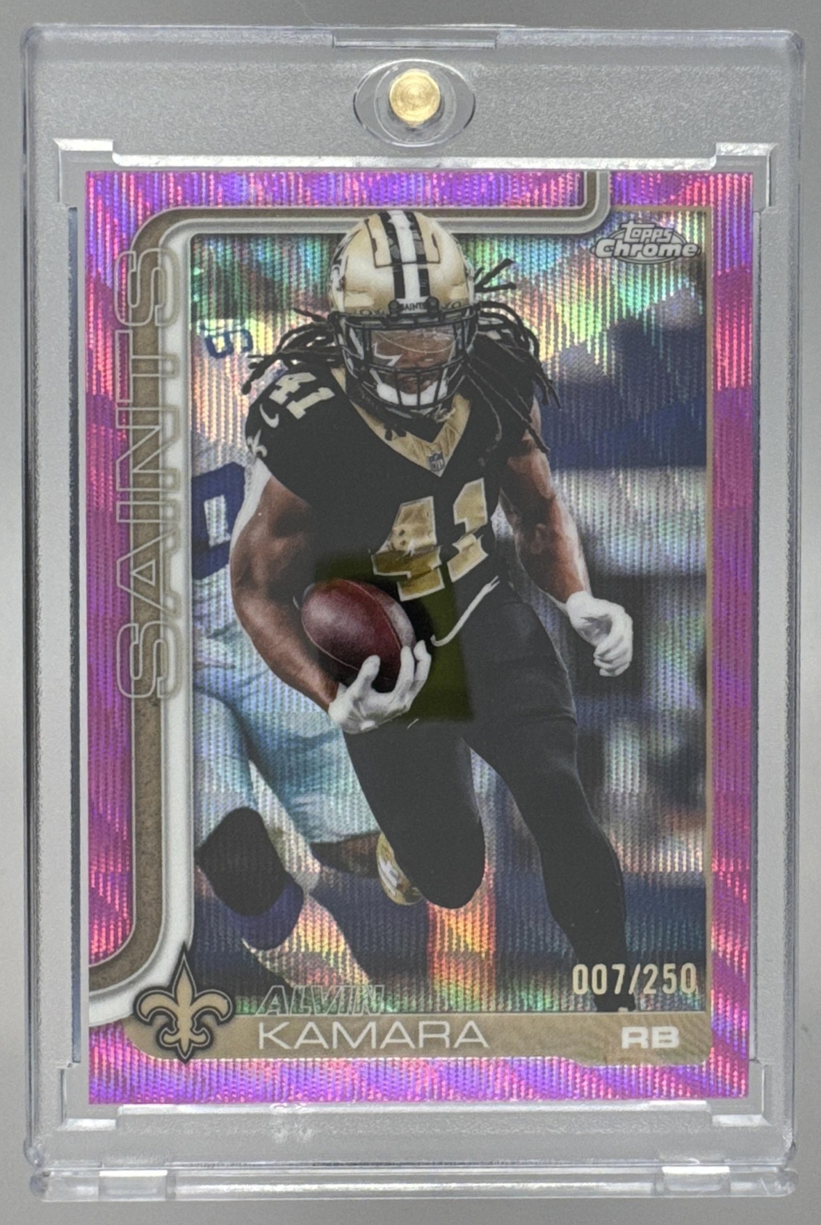 Card image for 2025 Topps Chrome Alvin Kamara Pink Wave Refractor /250 #215 Saints